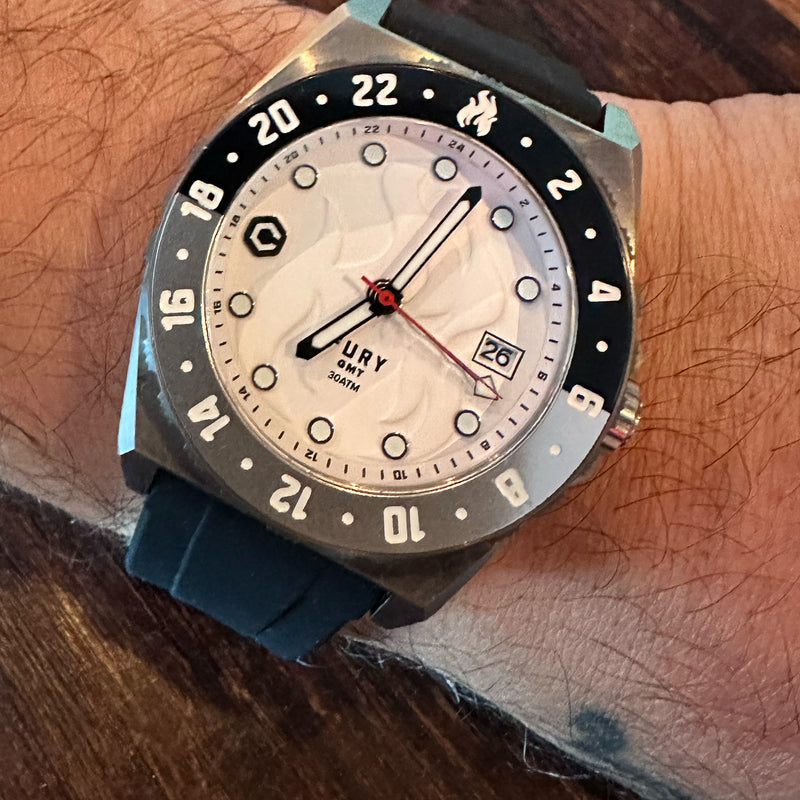 Fury GMT White Lightning